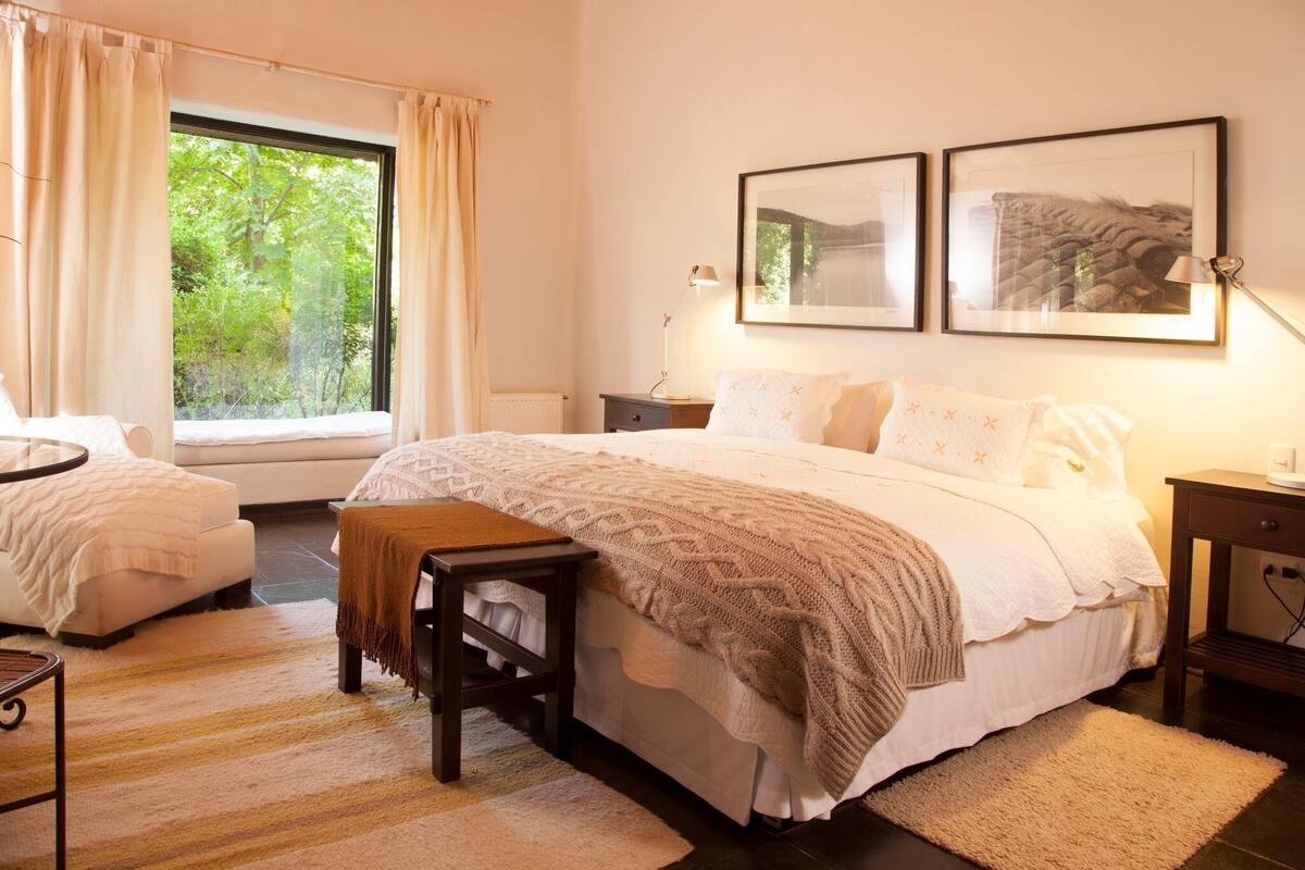 Deluxe-Zimmer | Zimmersafe, kostenlose Babybetten, Zustellbetten, kostenloses WLAN