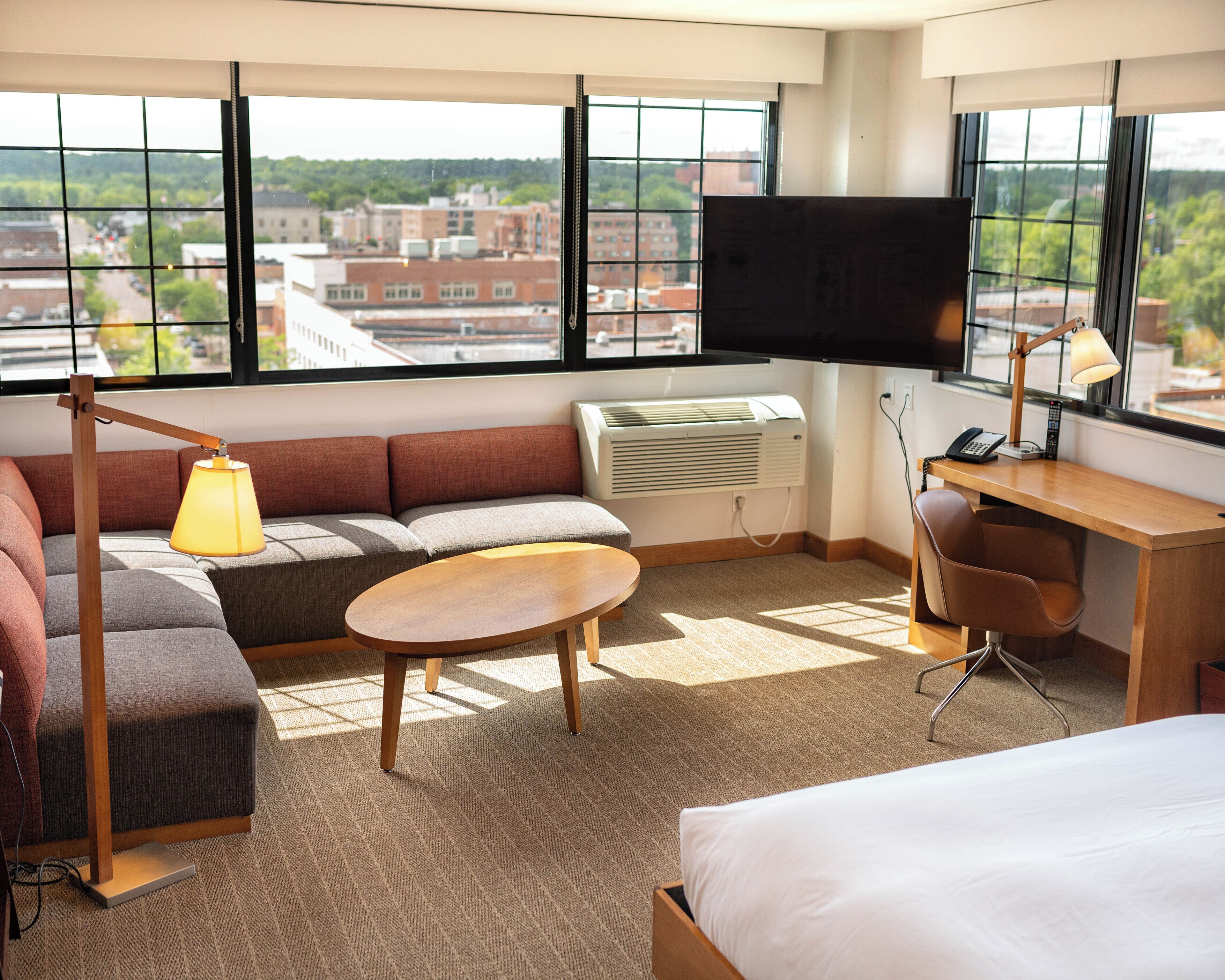 room, 1 queen bed, corner | in-room safe, desk, laptop workspace, blackout curtains