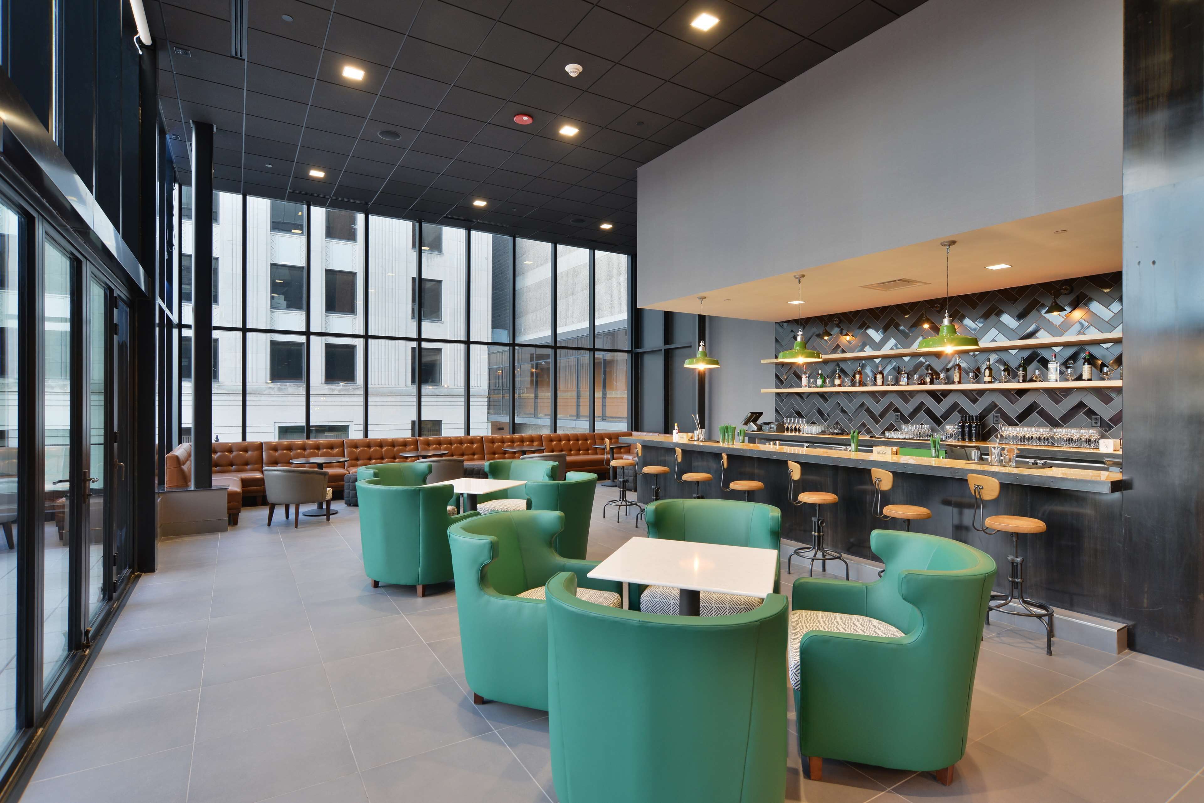 2 bars/lounges, rooftop bar