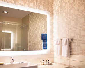 Hair dryer, towels - The Lismore Eau Claire - a DoubleTree by Hilton (Eau Claire)