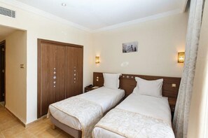 Habitació doble estàndard | 1 dormitori, minibar gratuït, caixa forta a l'habitació i escriptori