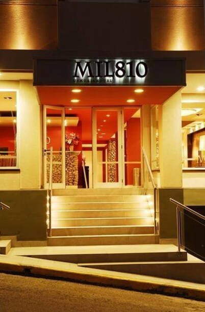 Hotel Mil 810