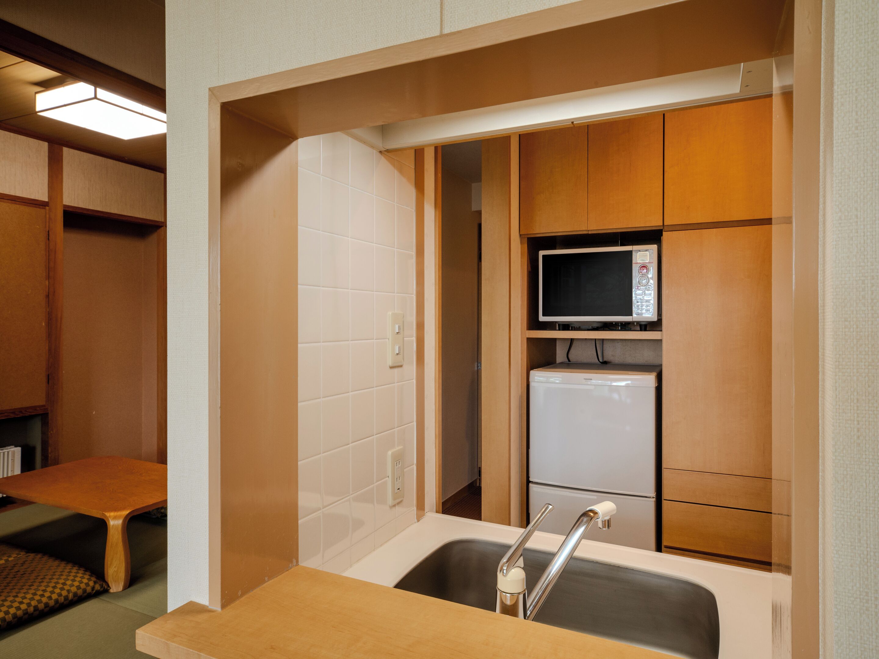 Standard Japanese-Western Style Room, Non-Smoking | Private kitchen