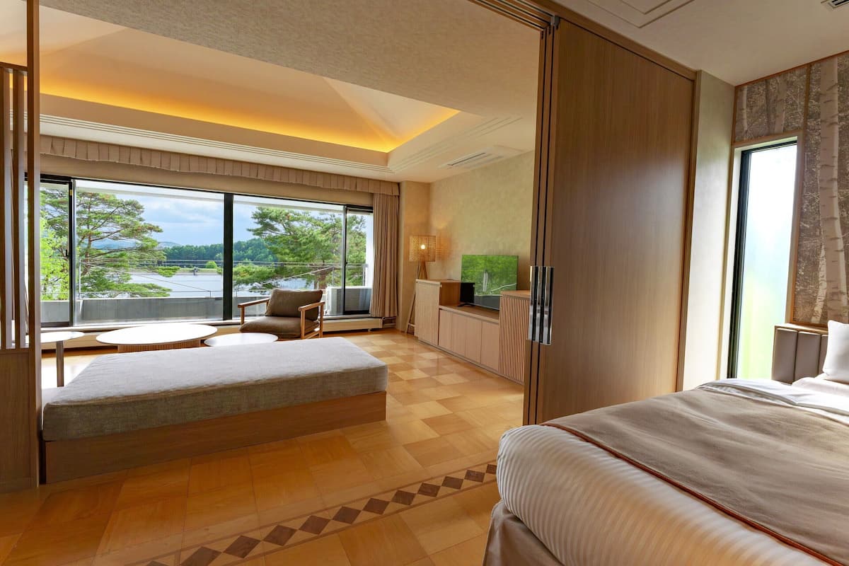 Quarto família, para não fumantes (Deluxe) | Wi-Fi de cortesia, roupa de cama