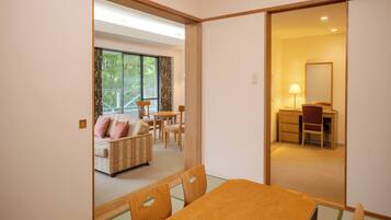 デラックス和洋室 (禁煙) | WiFi (無料)、ベッドシーツ