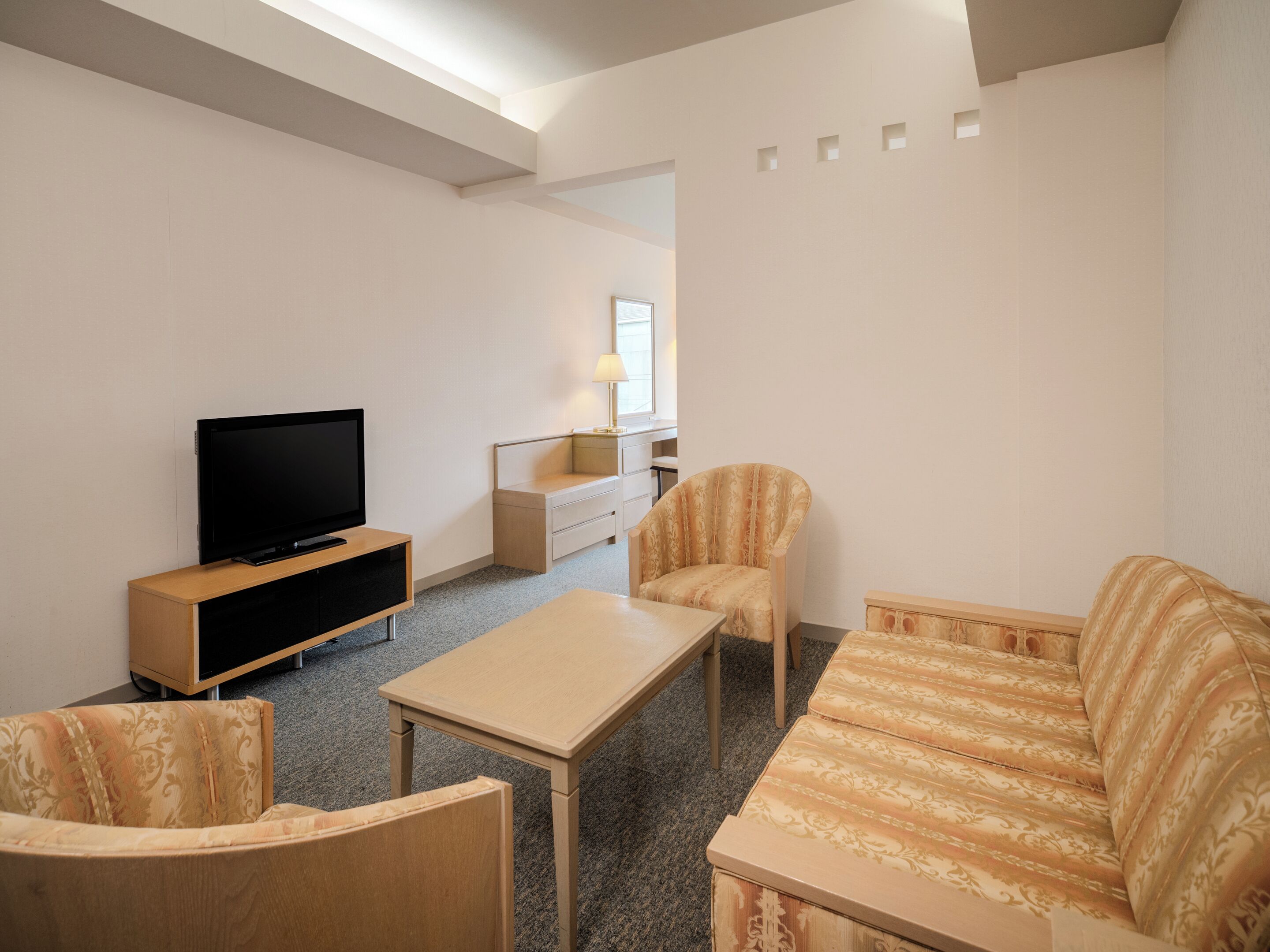 Standard Family Room (Non Smoking) | Free WiFi, bed sheets