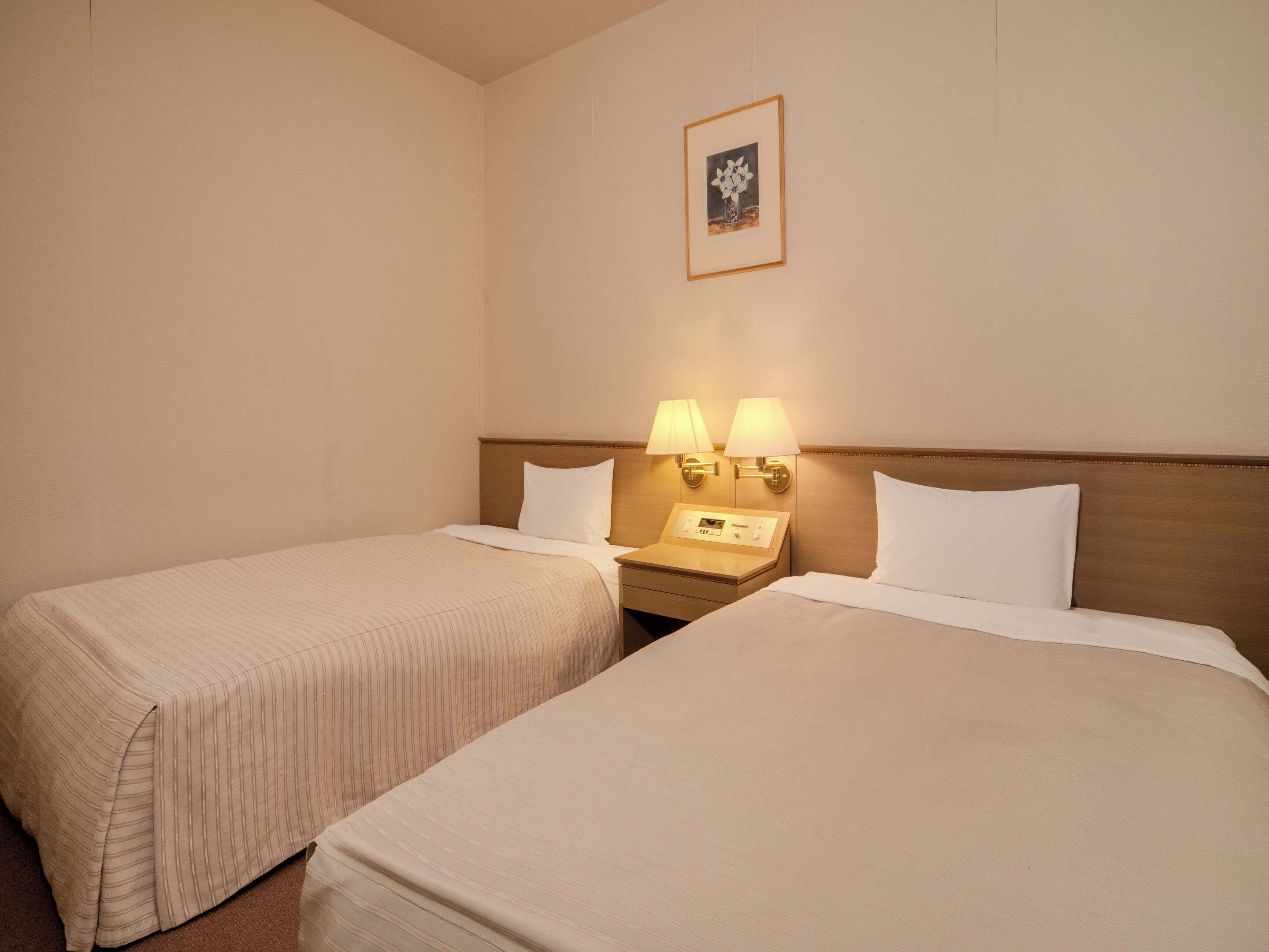Standard Japanese-Western Style Room, Non-Smoking | Free WiFi, bed sheets