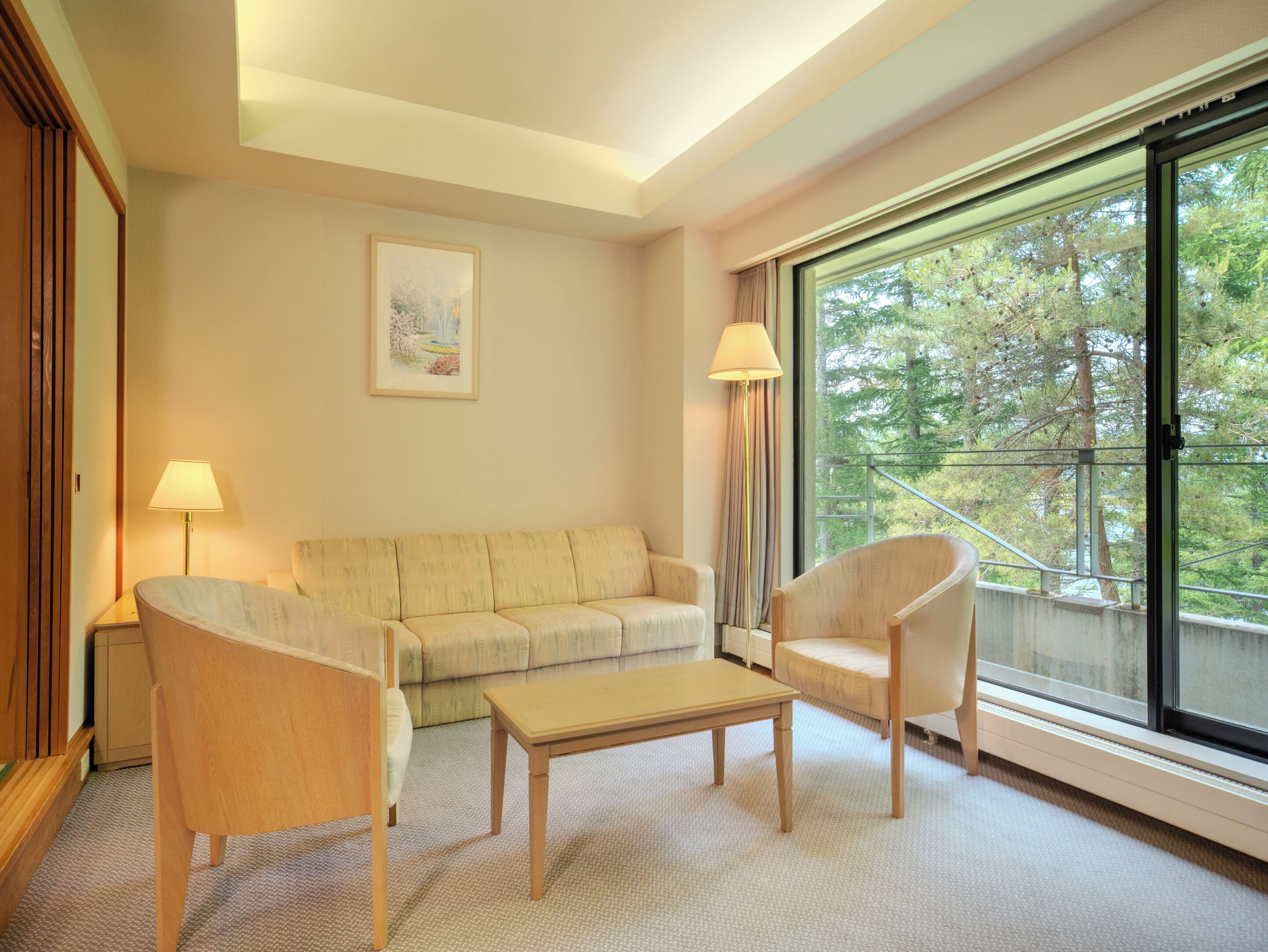 Premium Japanese-Western-Style Room(Non-smoking) | Free WiFi, bed sheets