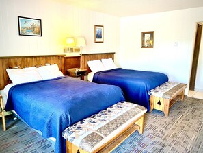 Room, Multiple Beds - Forest Lake Motel (Grand Rapids)