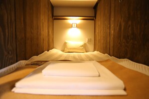 Wide Mix Dormitory - Fuku Yado - Fuku Hostel- Nagomi- Namba Osaka (Osaka)