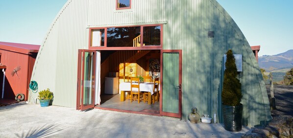 Standardzimmer, 1 Queen-Bett | UnterkunftsgelÀnde