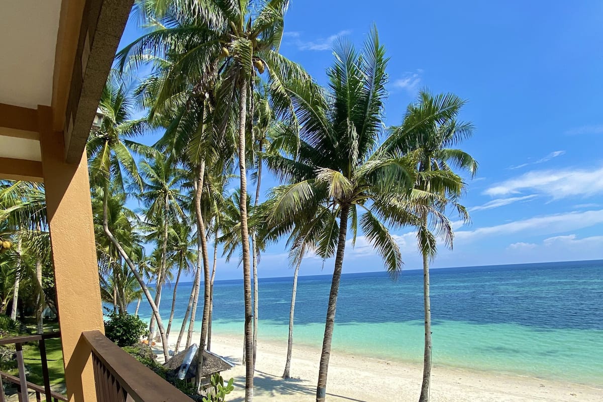 Deluxe Beachfront Room | Terras
