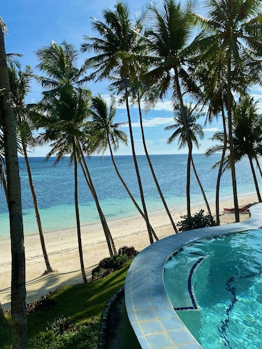 Anda White Beach Resort