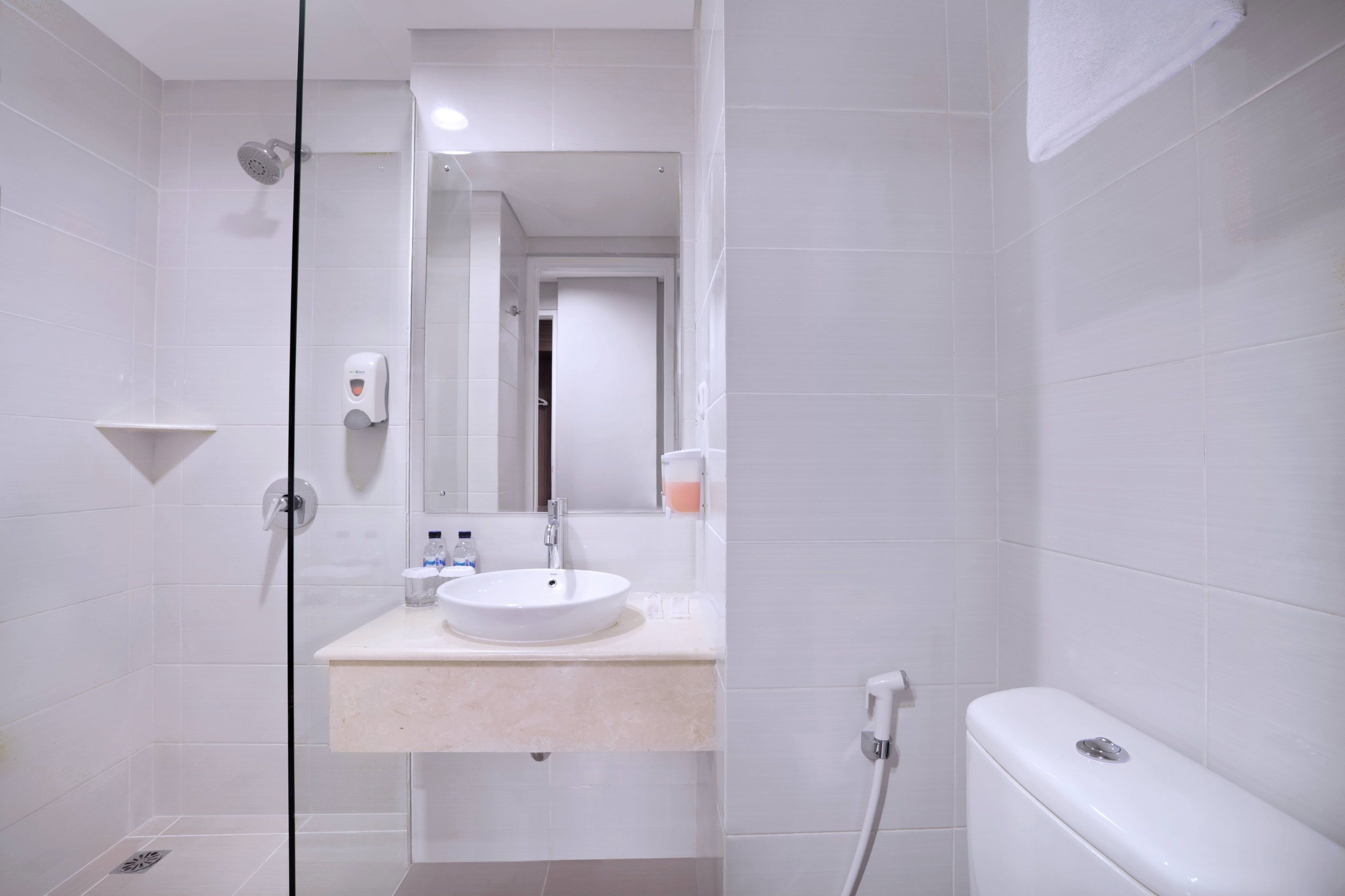 superior room | bathroom | shower, free toiletries, slippers, towels