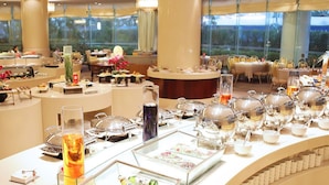 Unclassified image, 5 of 19, button - Golden shinning new century grand hotel (Beihai)
