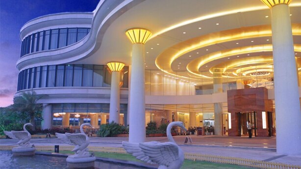 Unclassified image, 1 of 19, button - Golden shinning new century grand hotel (Beihai)