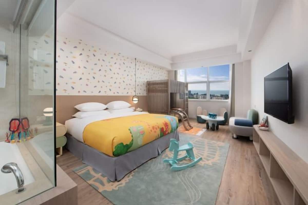 Ropa de cama de alta calidad, minibar, caja fuerte y escritorio