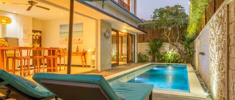 Minibar, in-room safe, desk, blackout curtains