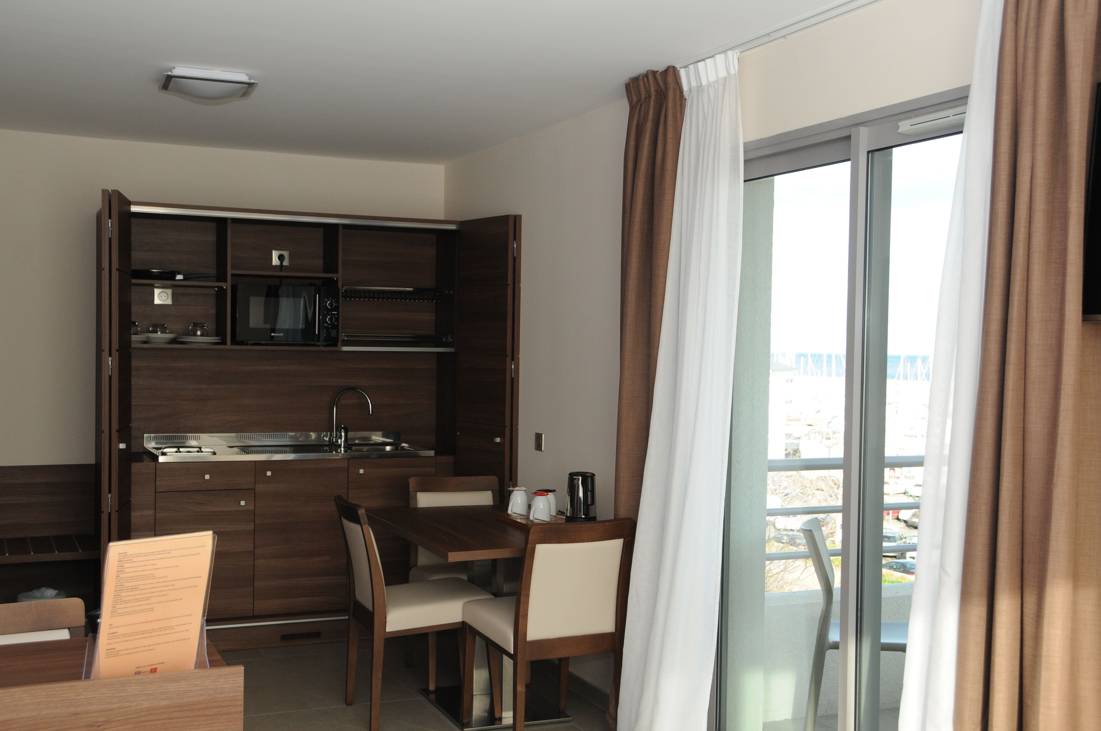 family suite | room amenity