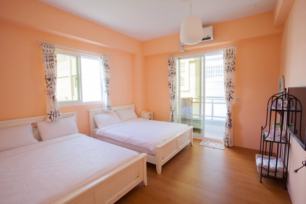 Quadruple Room | Premium bedding, blackout drapes, rollaway beds (surcharge), WiFi (free)