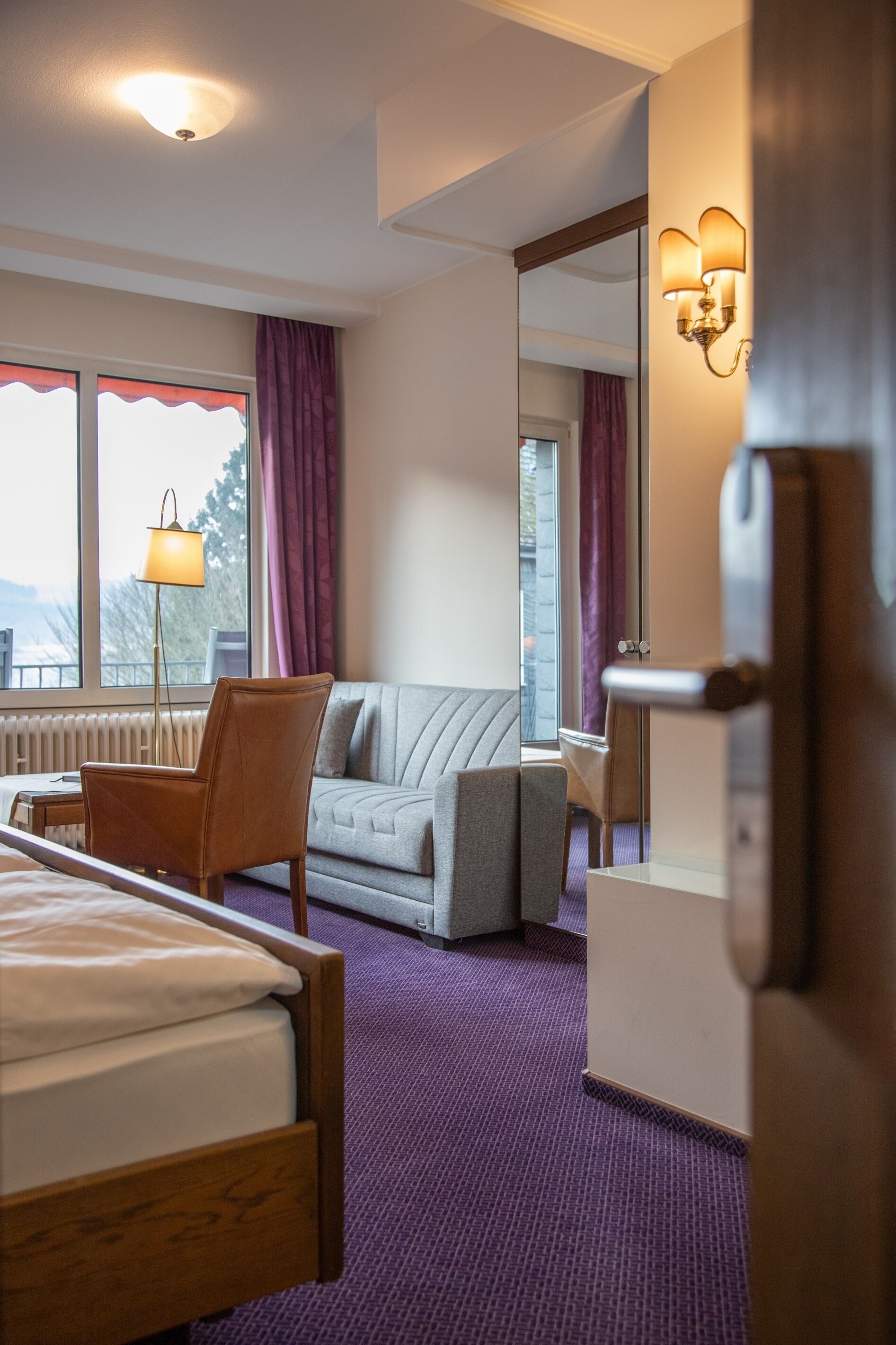 economy single room | 1 bedroom, desk, cots/infant beds, bed sheets