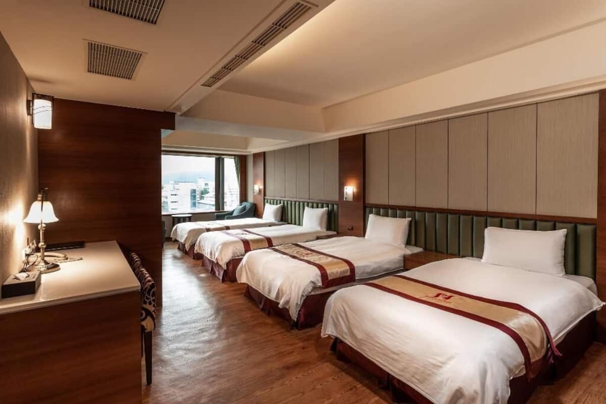 Ropa de cama de alta calidad y escritorio