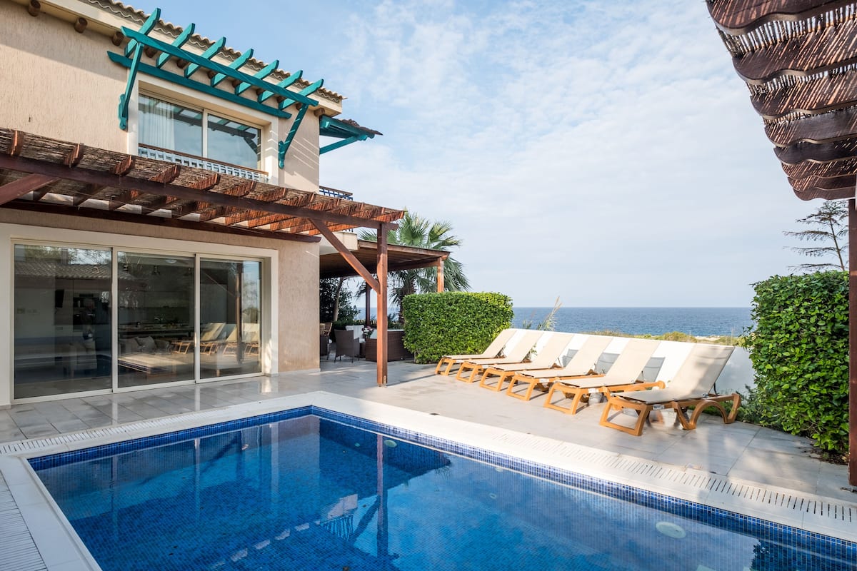 Superior Villa, 4 Bedrooms, Private Pool, Beachfront (7) | Private pool