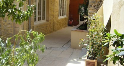 Logis de Saint-Jean