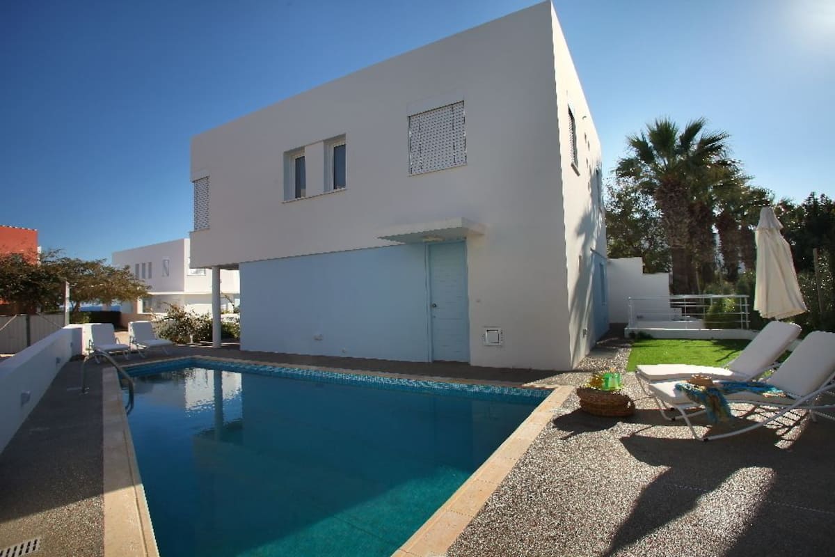 Villa Deluxe, 3 camere da letto, piscina privata, vista mare parziale (Oceania) | Terrazza/patio