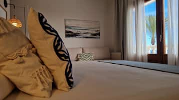 Minibar, in-room safe, desk, laptop workspace