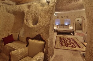 Family Cave Suite  | Premium-sengetøj, pengeskab på værelset, individuelt design