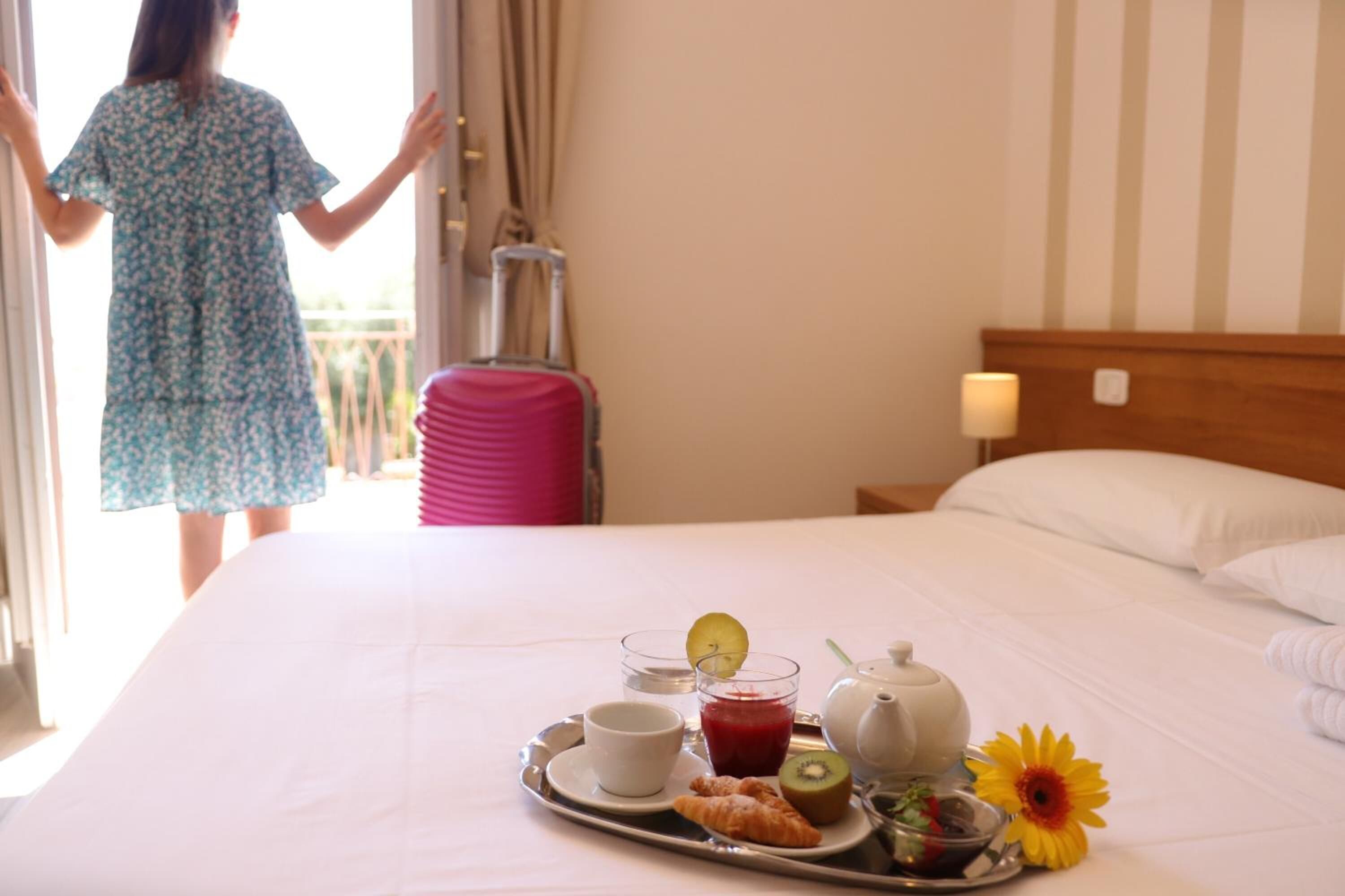 minibar, desk, cots/infant beds, free wifi