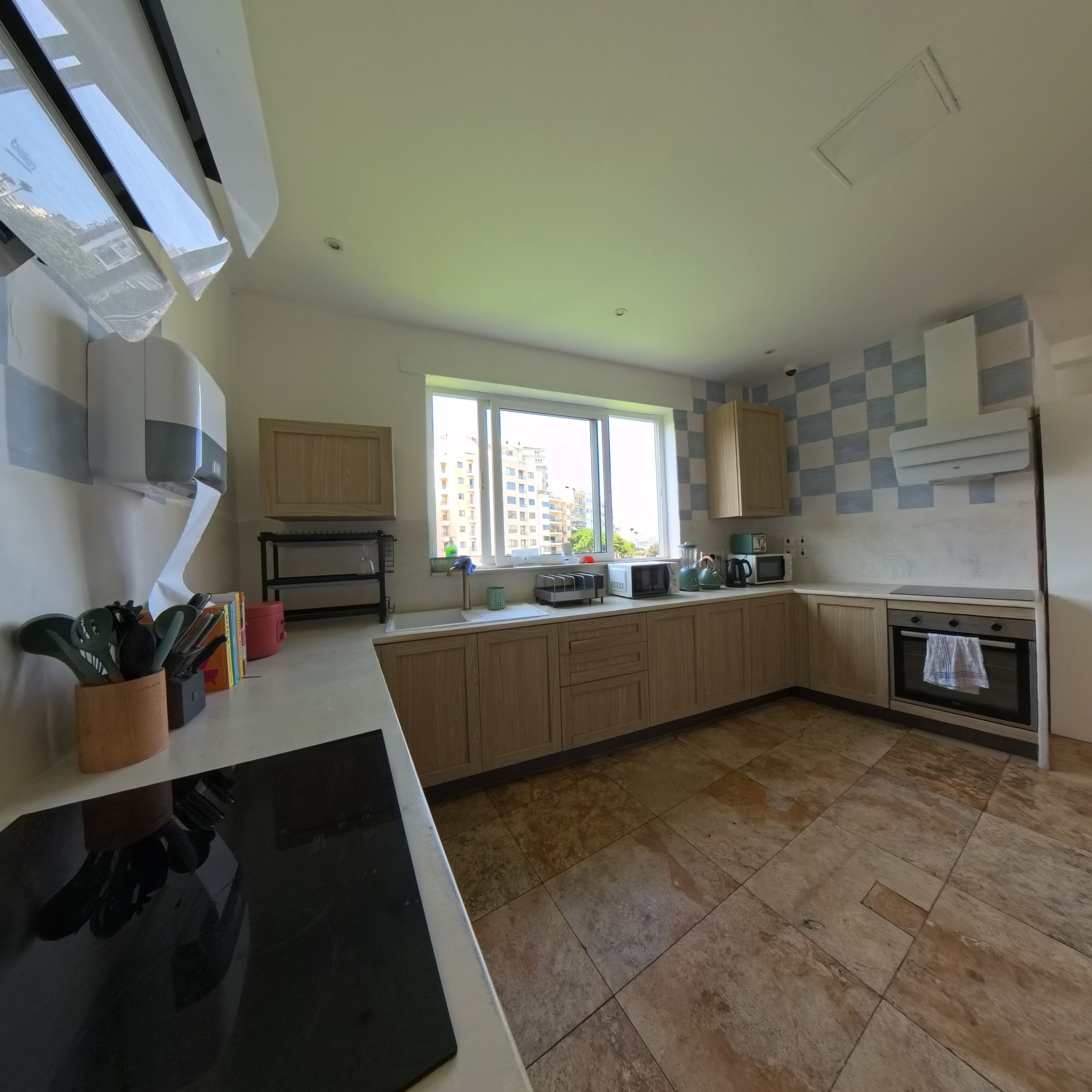 Foto - Follow the Sun Boutique Hostel - Pool, Breakfast & Sea Views