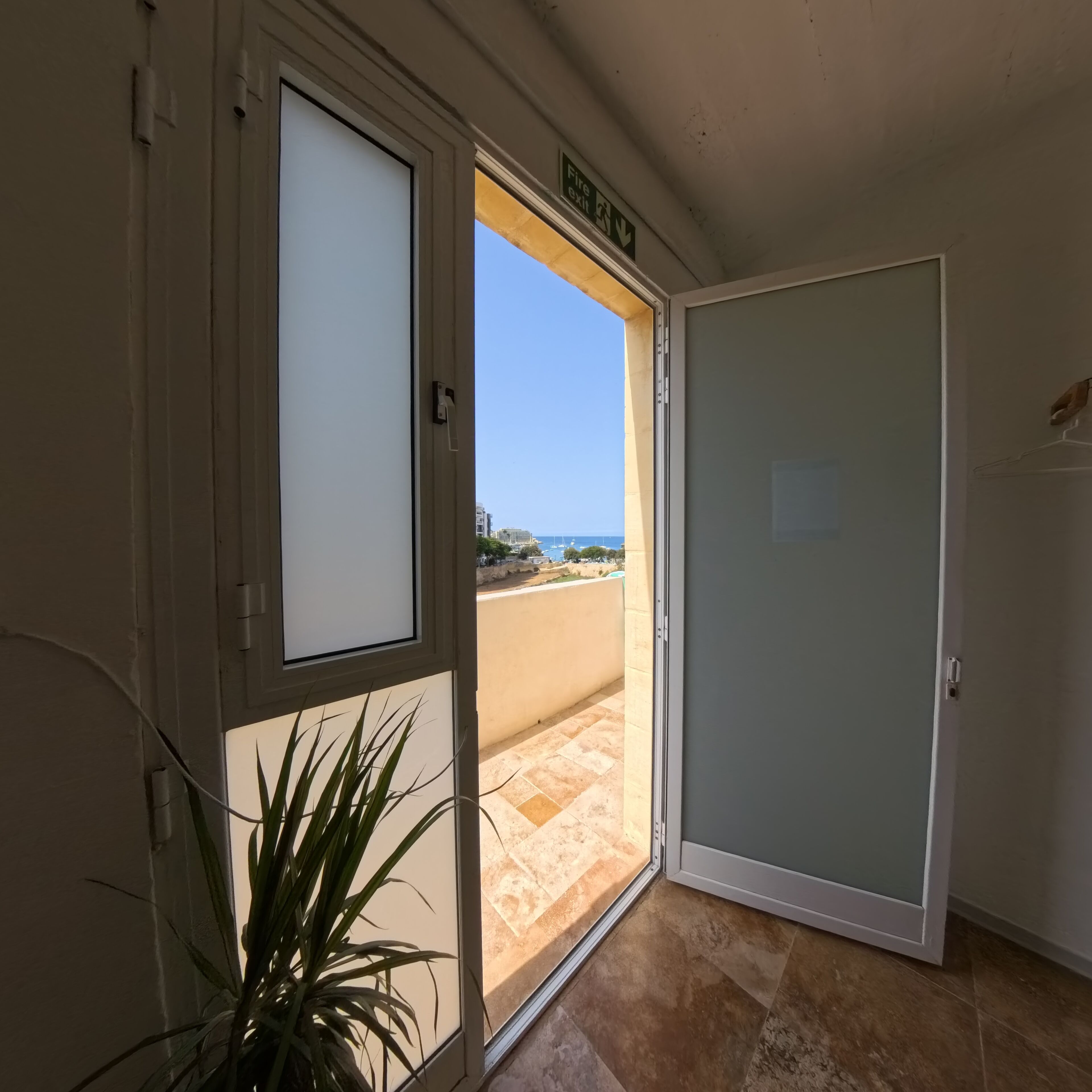 Photo - Follow the Sun Boutique Hostel - Pool, Breakfast & Sea Views