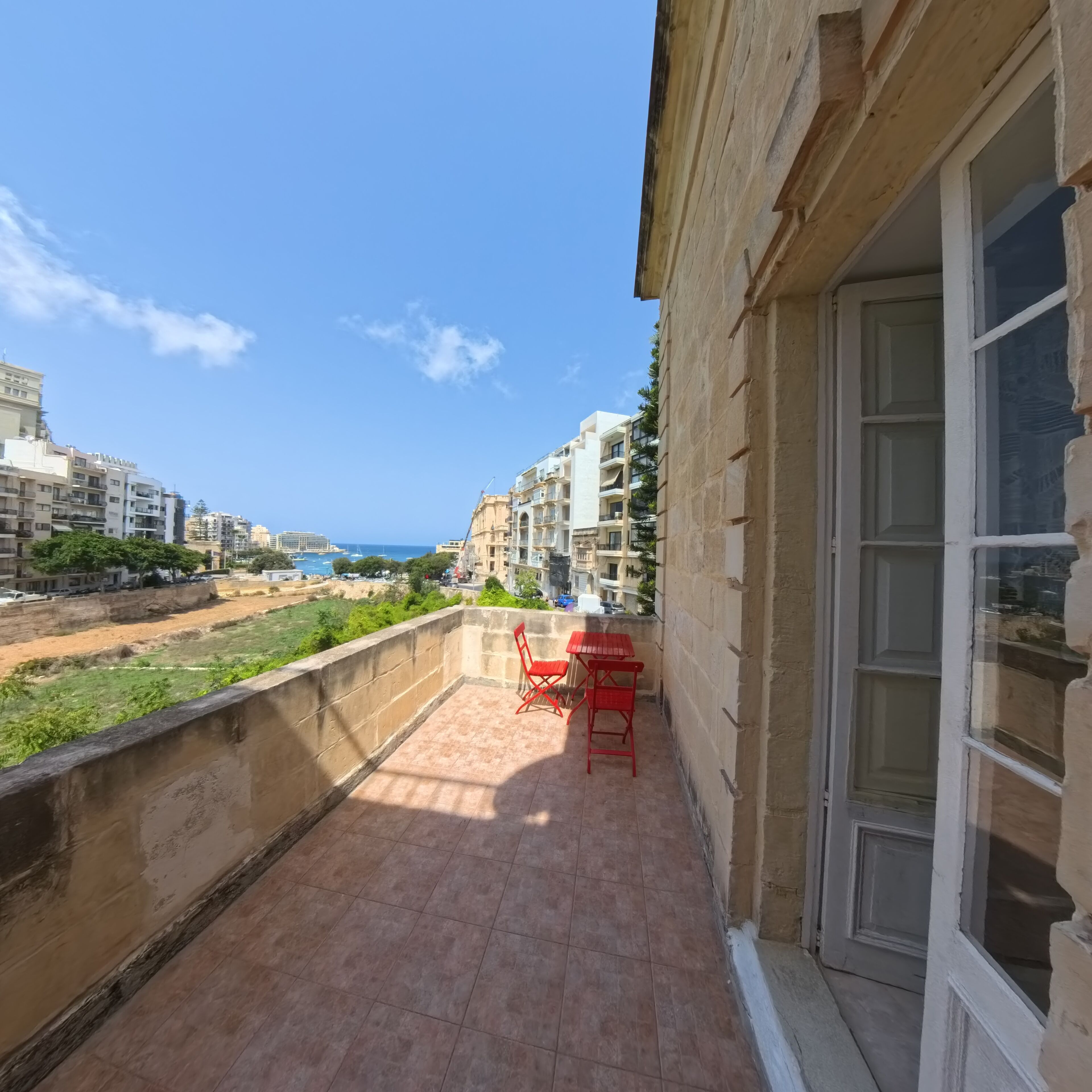 Foto - Follow the Sun Boutique Hostel - Pool, Breakfast & Sea Views