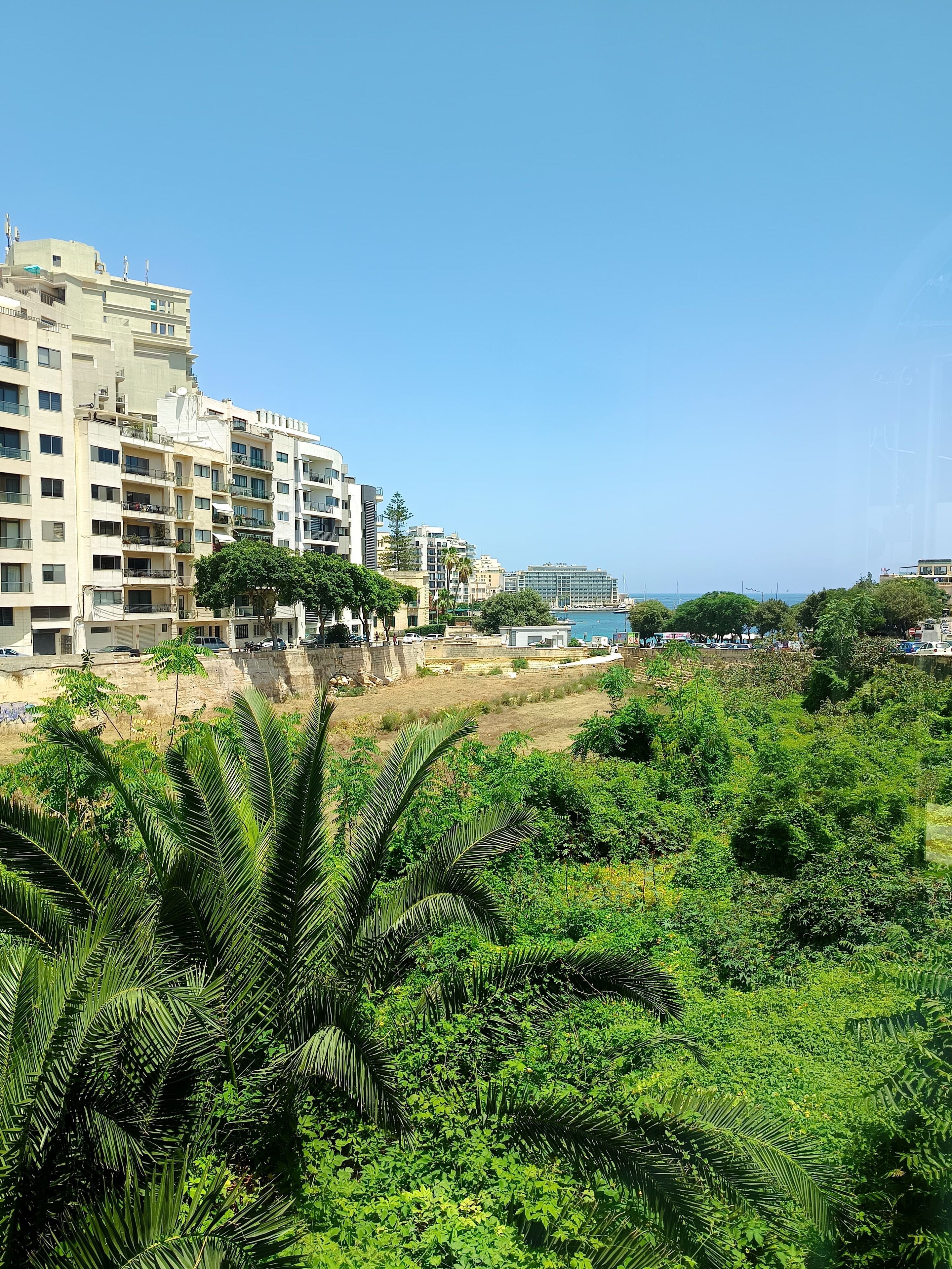 Photo - Follow the Sun Boutique Hostel - Pool, Breakfast & Sea Views