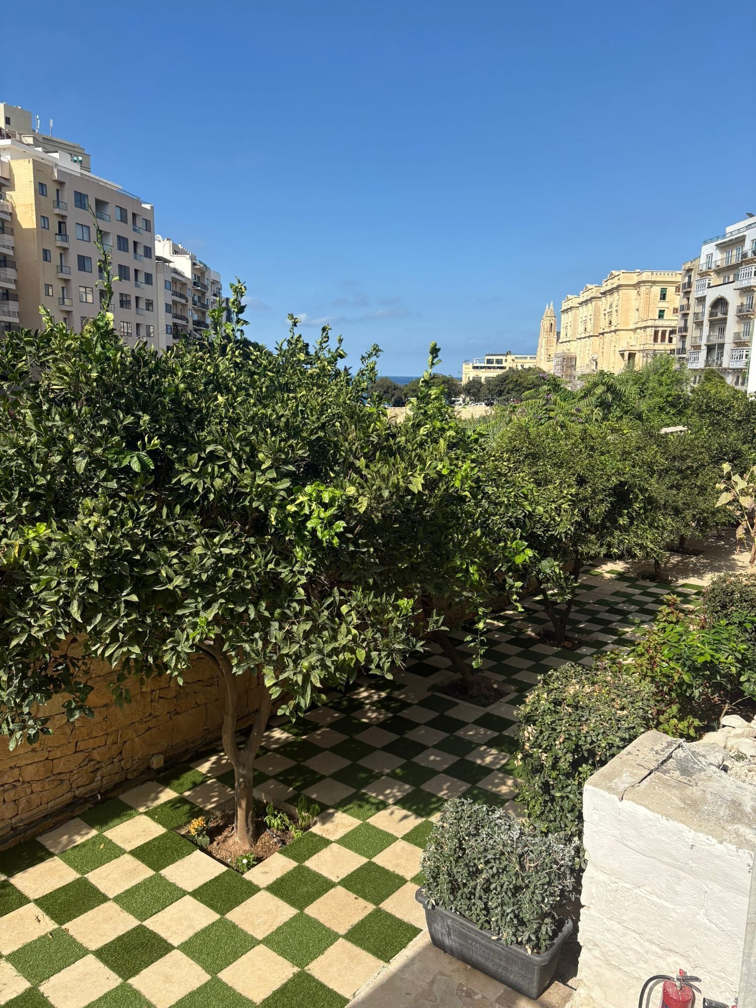 Photo - Follow the Sun Boutique Hostel - Pool, Breakfast & Sea Views