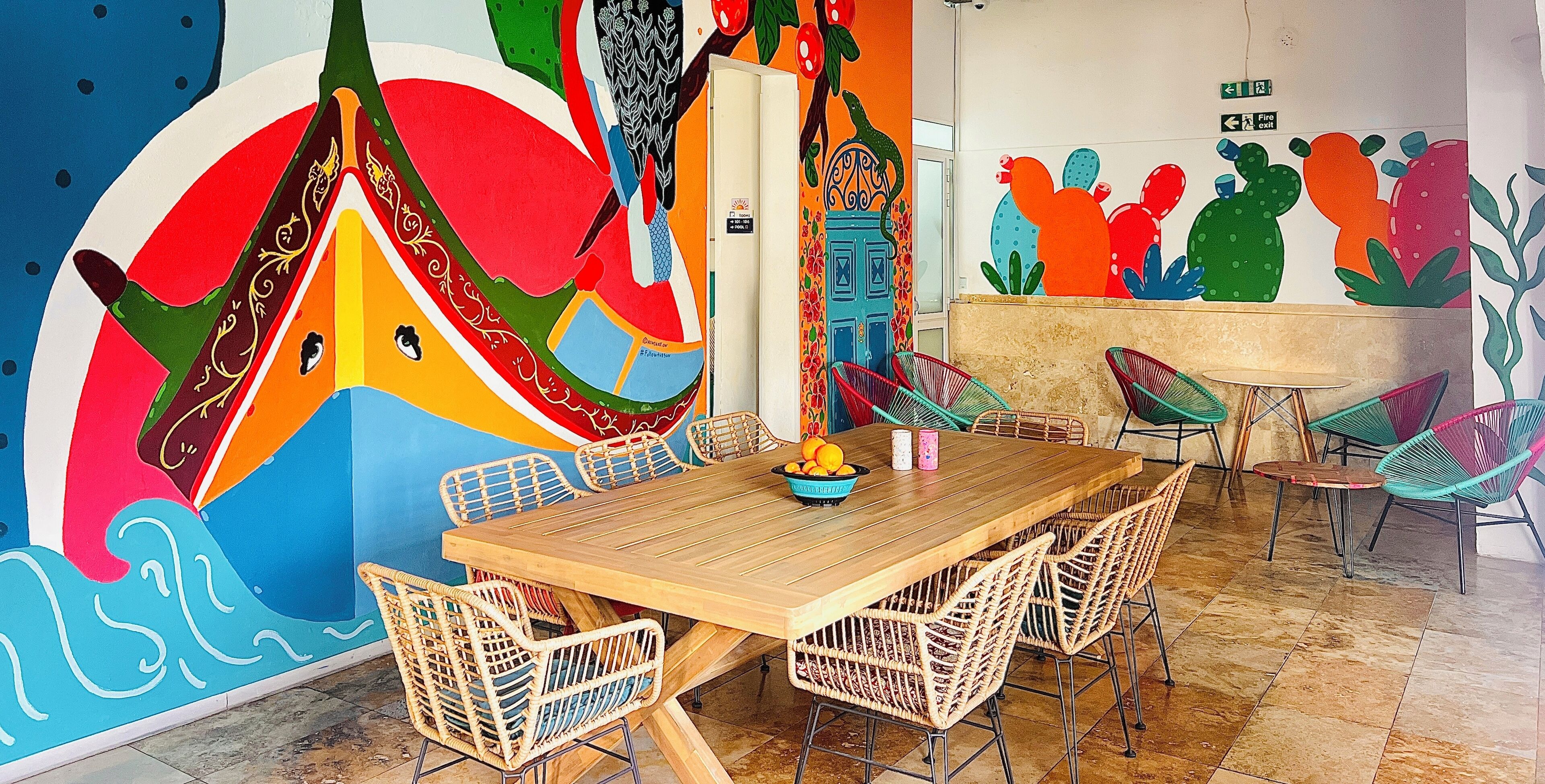 Foto - Follow the Sun Boutique Hostel - Pool, Breakfast & Sea Views