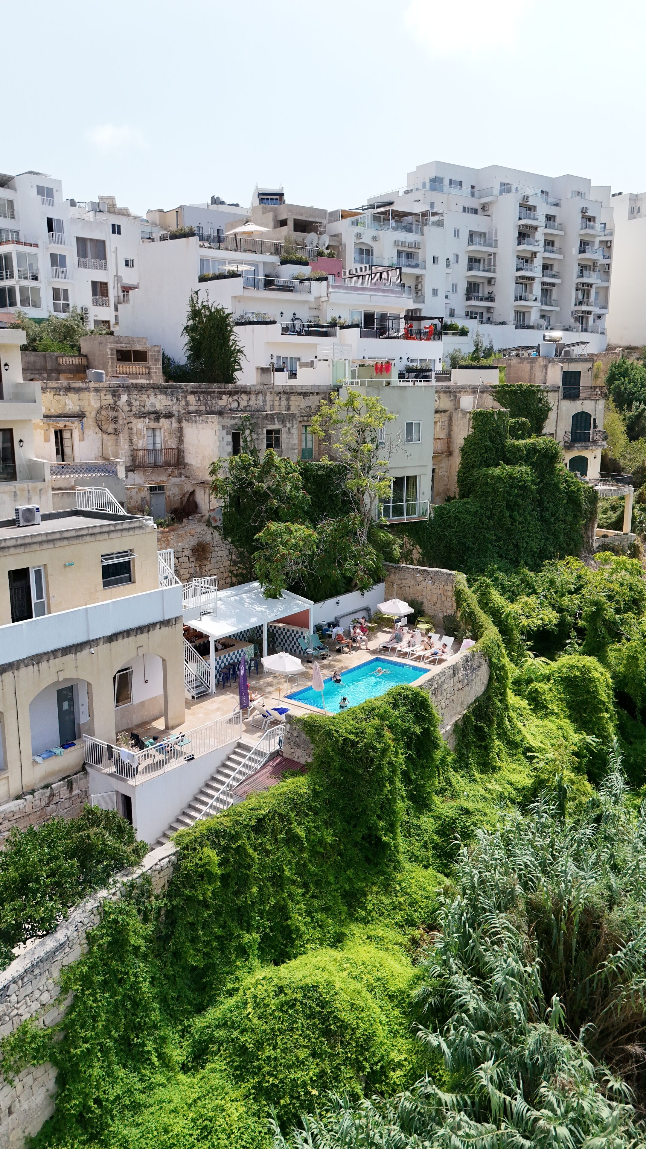 Foto - Follow the Sun Boutique Hostel - Pool, Breakfast & Sea Views