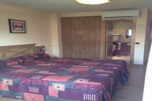 Chambre avec lits jumeaux