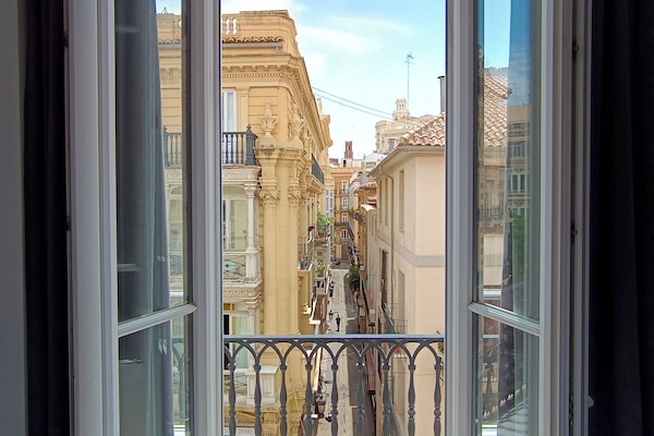 Kahden hengen huone (kaksi sänkyä) (Exterior) | 1 makuuhuone, untuvapeitot, tallelokero huoneessa, pimennysverhot