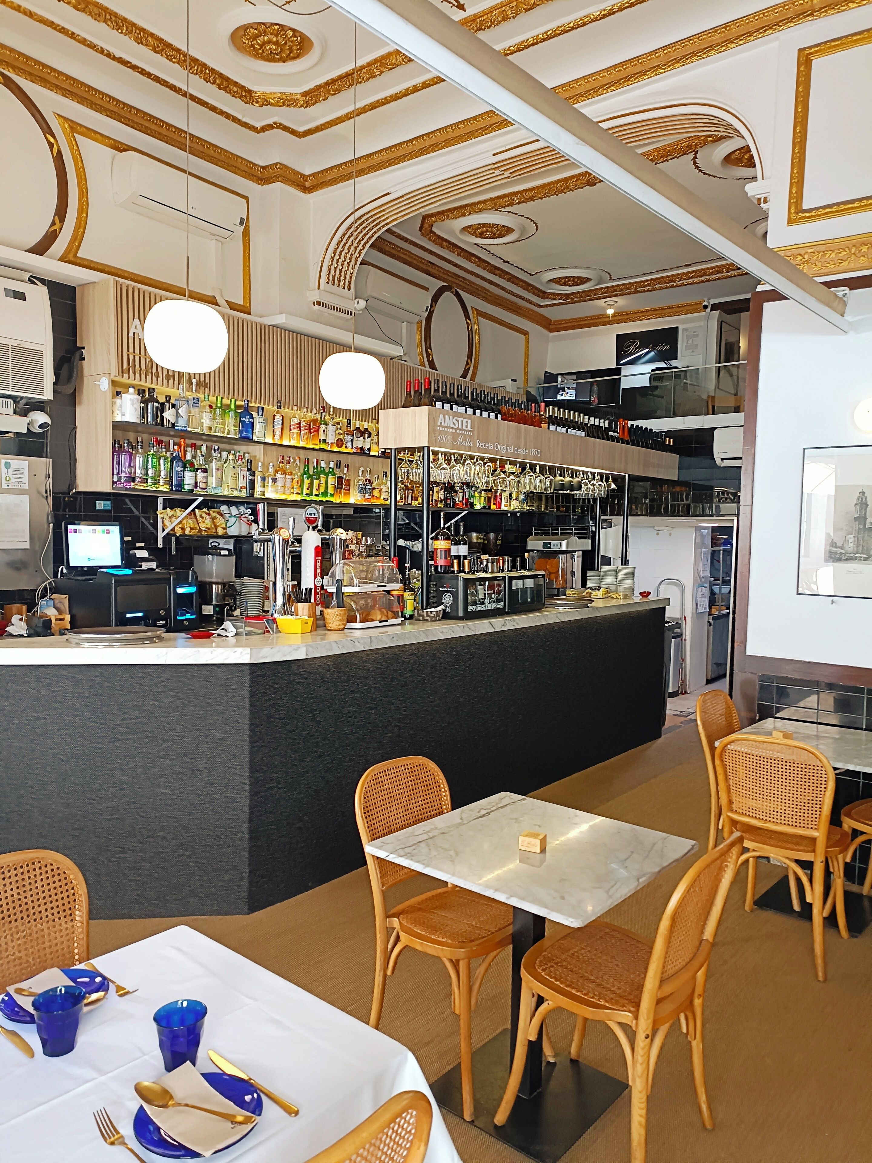 breakfast, lunch served; mediterranean cuisine, al fresco dining