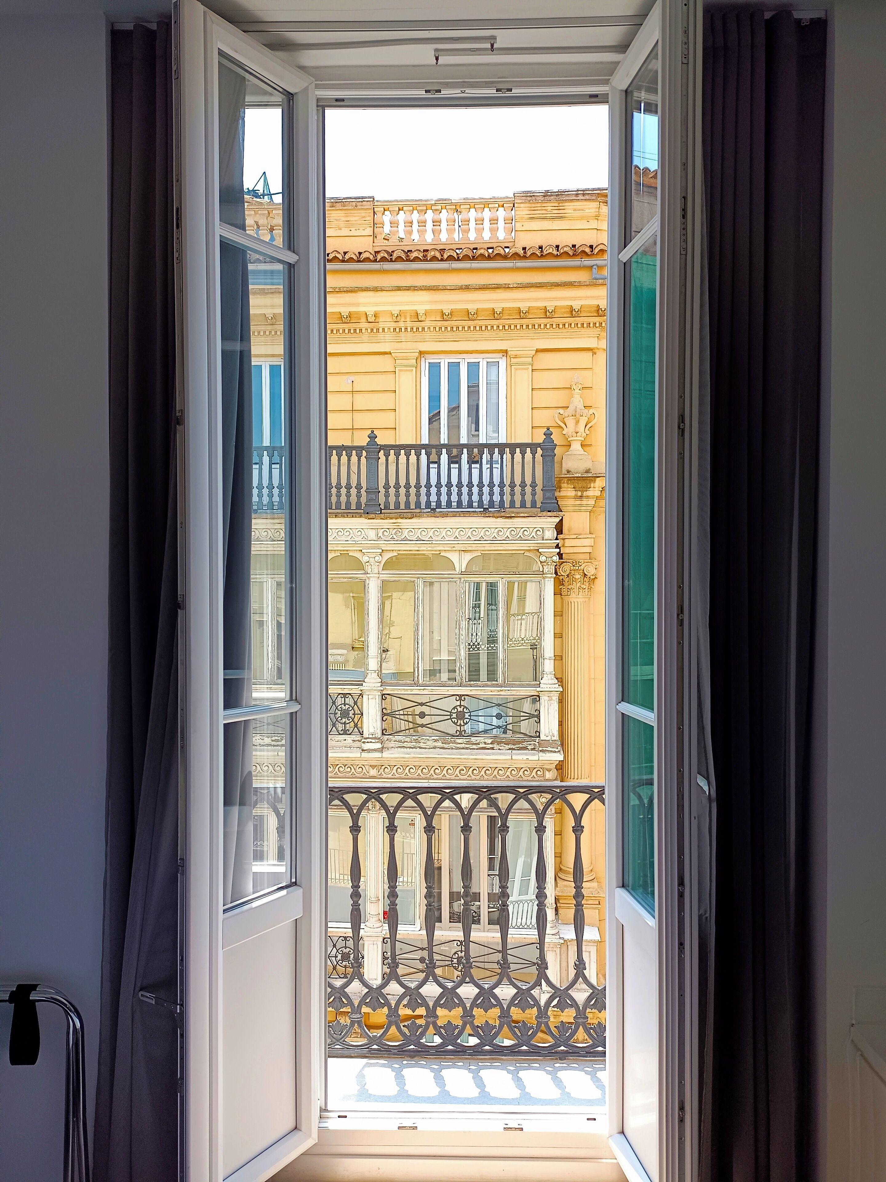 double room, jetted tub | 1 bedroom, down duvets, in-room safe, blackout curtains