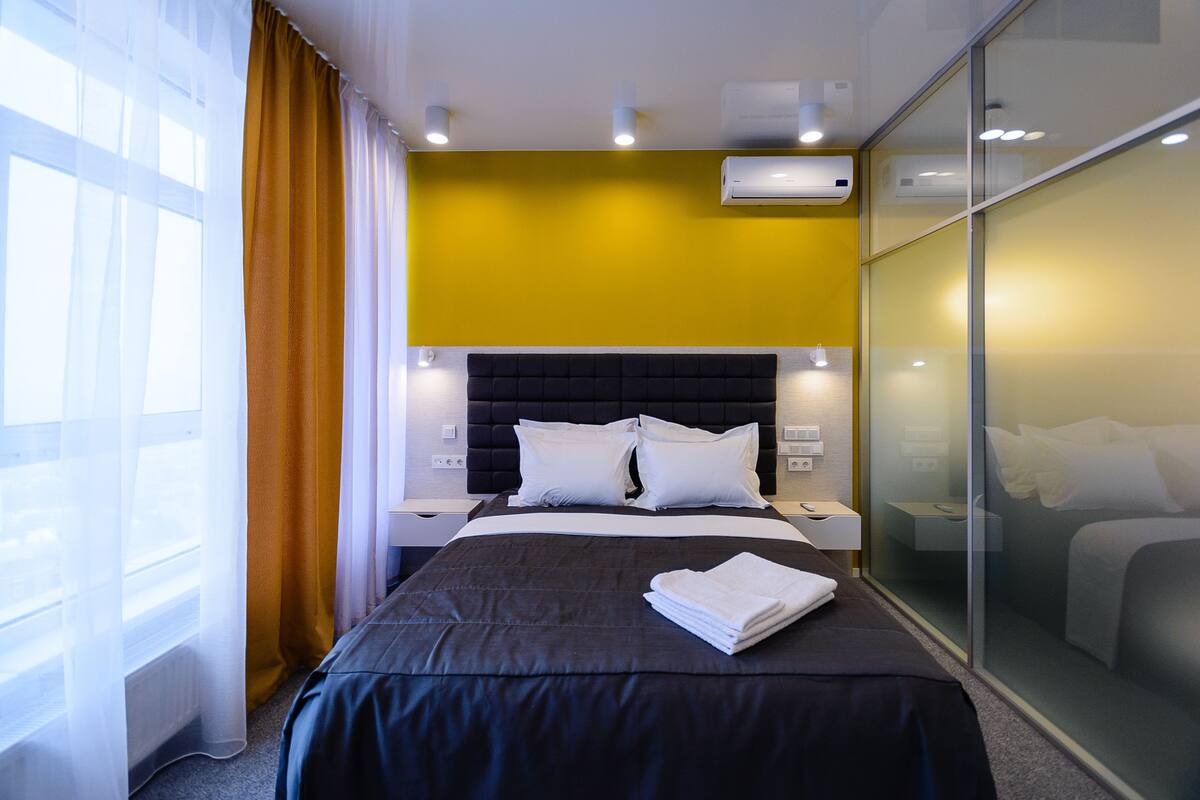 1 habitación y espacio para trabajar con laptop 