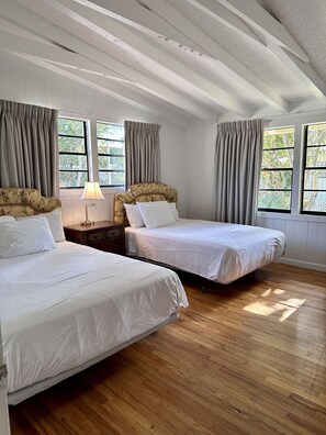 Cottage (Double Beds)