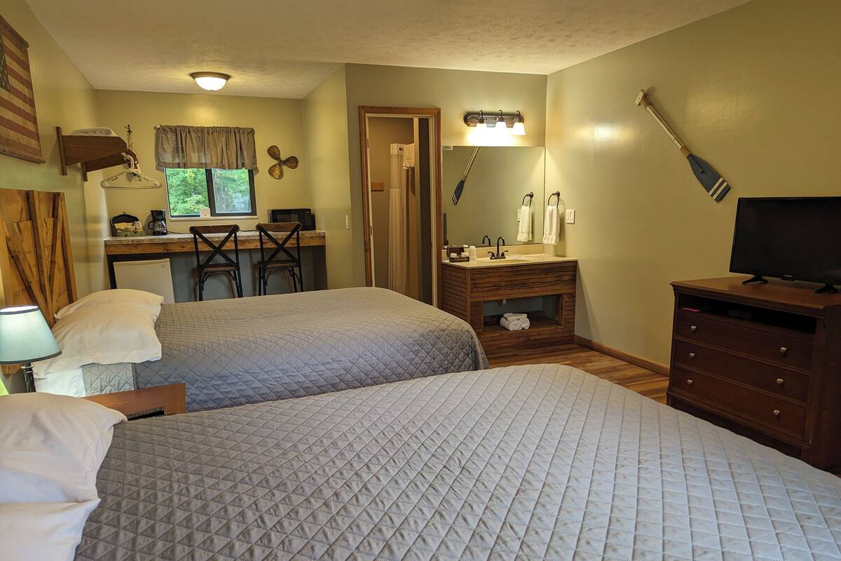 2 Queen Beds, Hotel Room | Iron/ironing board (on request), WiFi (free), individually decorated