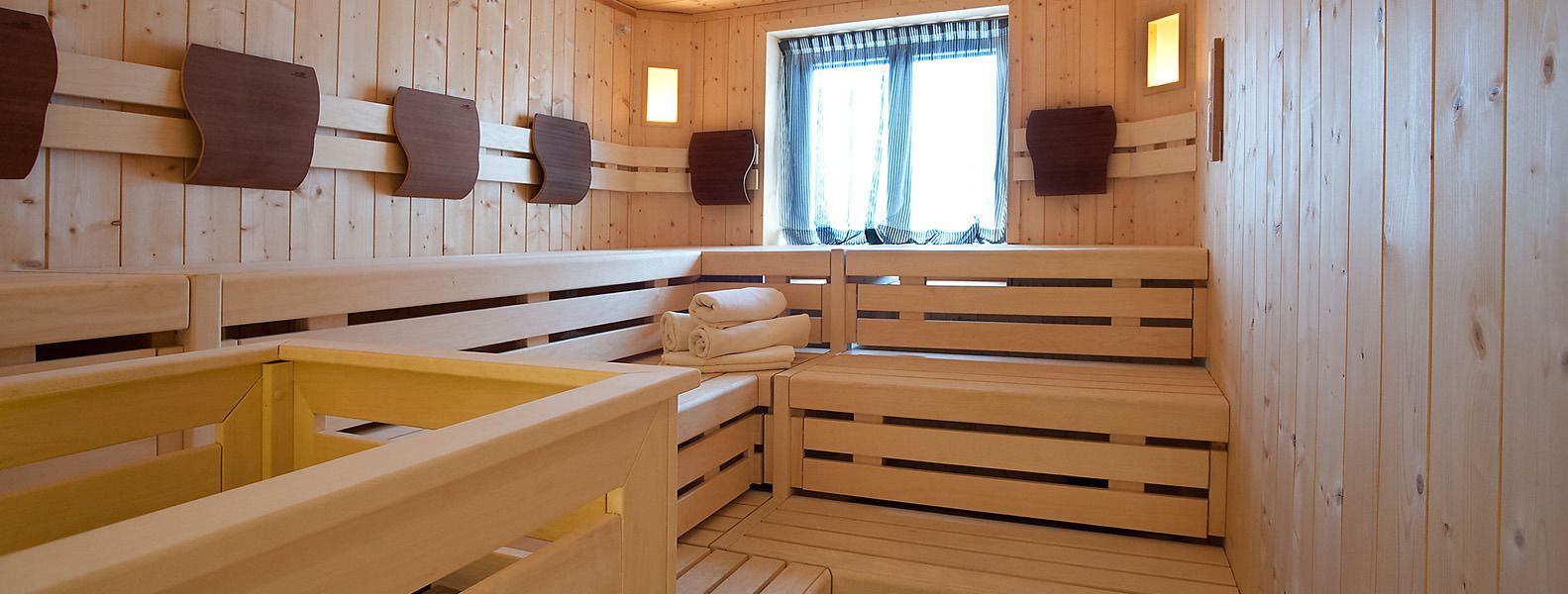 sauna, hot tub, steam room