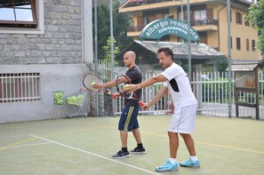Lapangan tenis