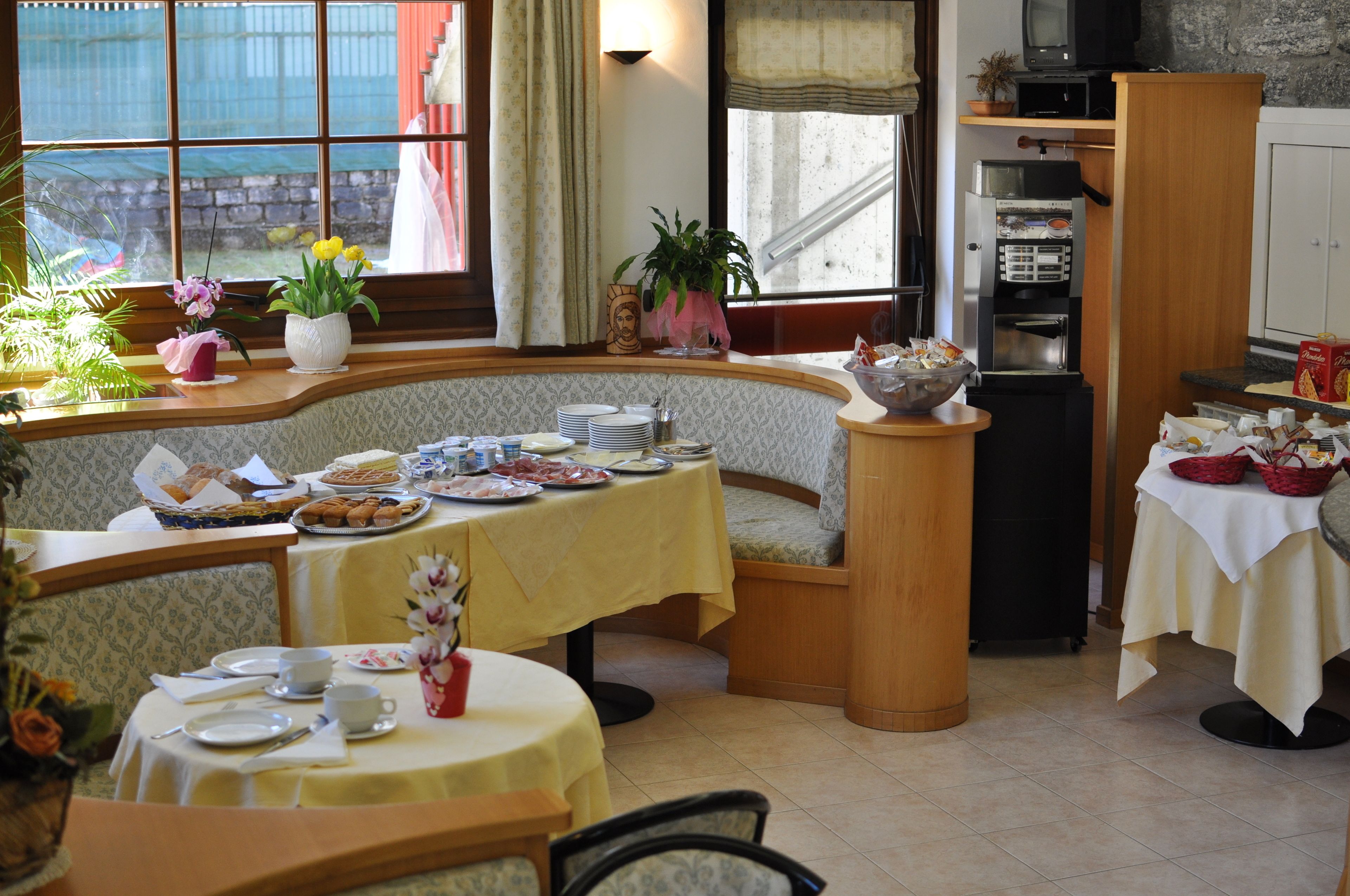 Petit déjeuner buffet