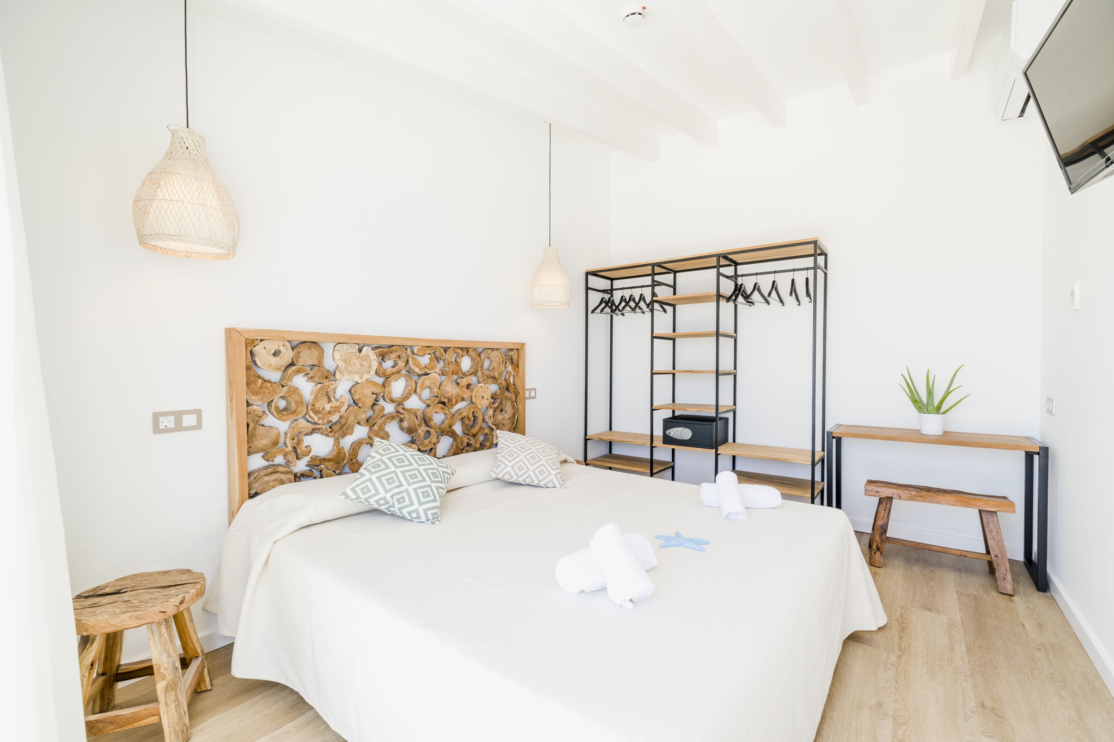 Photo - Outsite Ibiza